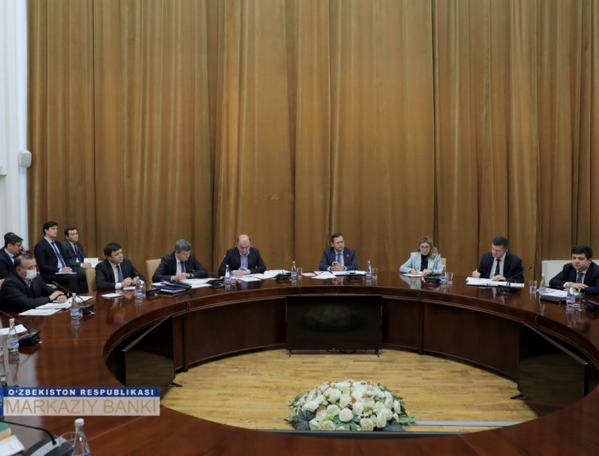 photo_2024-12-20_07-59-21 Новый председатель ЦБ Узбекистана встретился с руководителями коммерческих банков