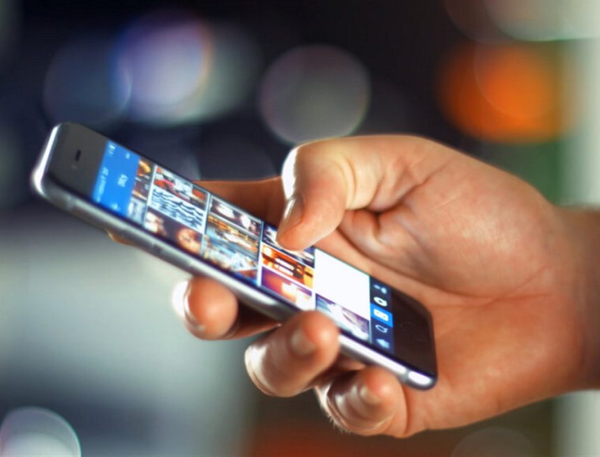 В Узбекистане число абонентов мобильной связи превысило 30 млн