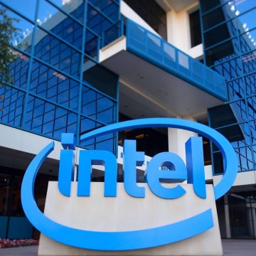 Intel может уволить 20% сотрудников в рамках борьбы с бюрократией