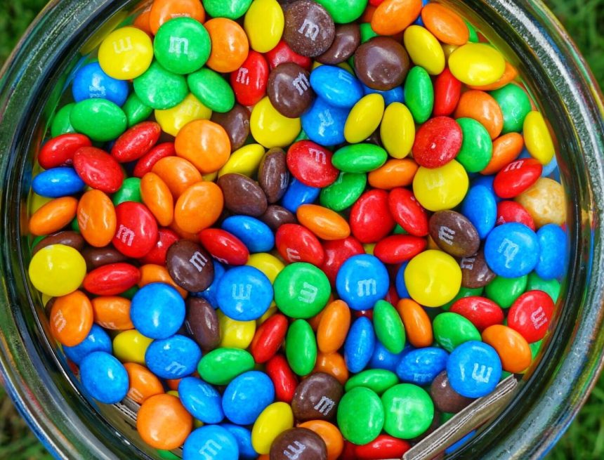 Конфетный скандал: производитель из Узбекистана заплатит за копирование бренда M&M’s