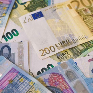 6447922629 Европа ужесточает ограничения на наличные платежи