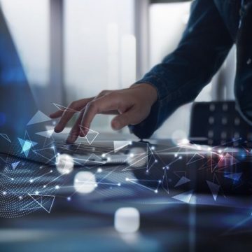 scale_1200 (14) Общая стоимость 100 ведущих ИТ-брендов мира достигла $3,2 трлн.