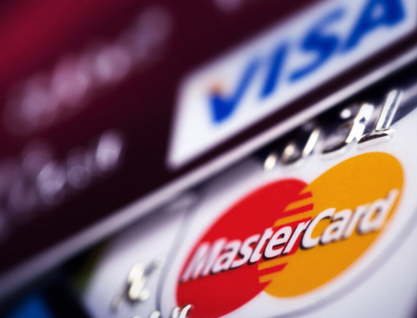 0a7faf0c9a376f8f4c8749029c7c8dfd67b5dffb4fabc972135010 Visa и Mastercard: эксперты сравнили обе стратегии развития