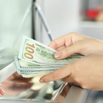 Банки Узбекистана зафиксировали рост спроса на валюту в начале 2025 года