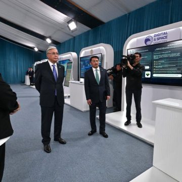 photo_2025-07-10_17-15-27 В Казахстане представлен первый цифровой учебник с искусственным интеллектом