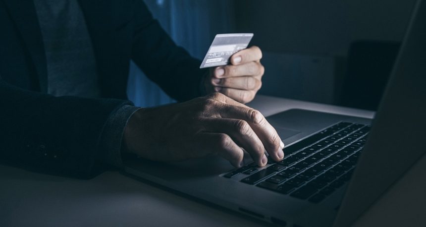 Нацбанк Казахстана предупредил о росте мошенничества с банковскими картами