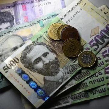 Кредитный портфель армянских коммерческих банков превысил 7 трлн драмов по итогам июня
