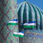 В Узбекистане запретили покупку машин, жилья, алкоголя, воды за наличные