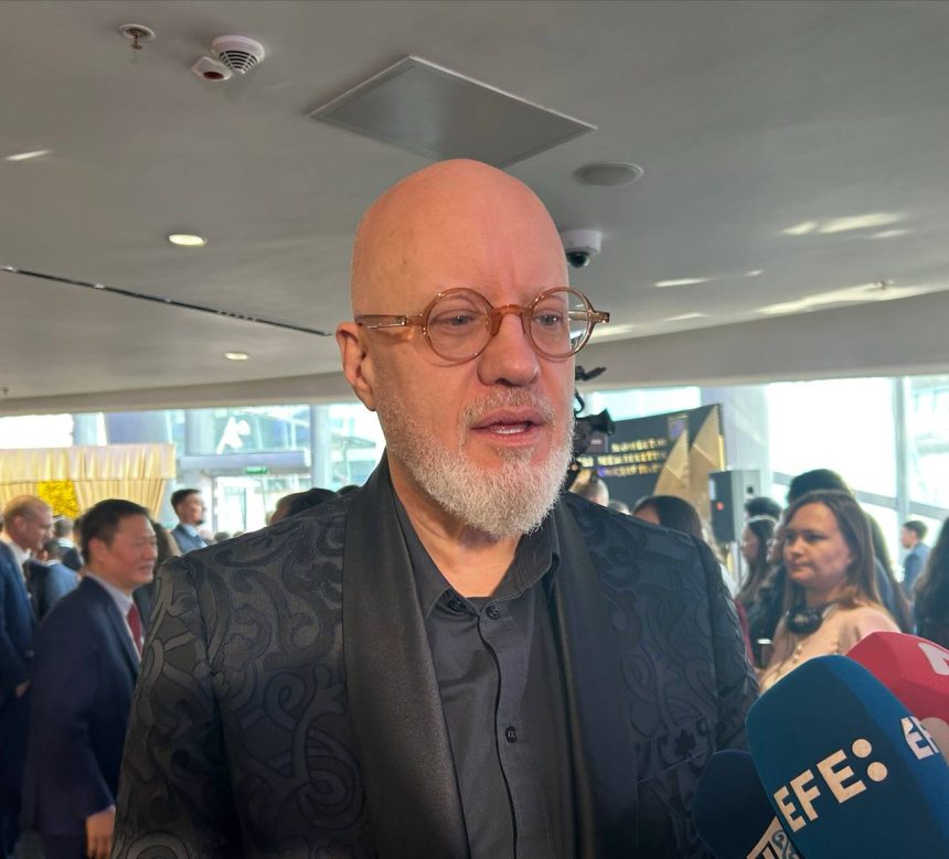 «Финансовые услуги скоро перейдут в новую форму»: Бретт Кинг на Astana Finance Days 2025