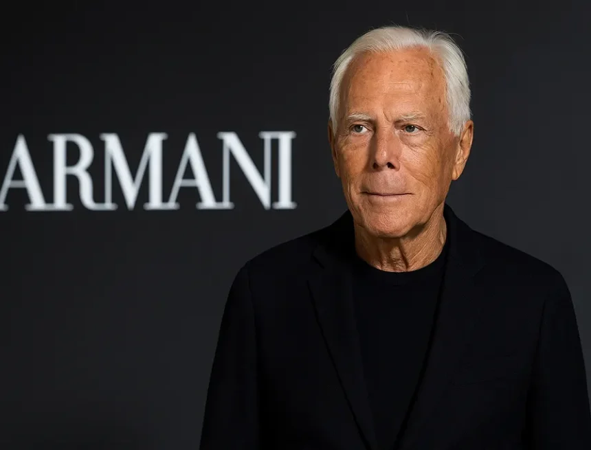 После смерти основателя: Armani выходит на поиск инвесторов с пакетом акций