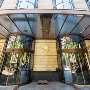 В Узбекистане подростки смогут самостоятельно оформлять банковские карты с 14 лет, ЦБ вводит социальные и бизнес-карты