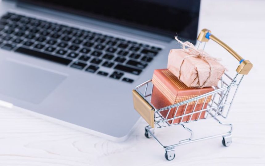 В реестр Налогового комитета Узбекистана вошли 100 маркетплейсов, из них 25 — в этом году