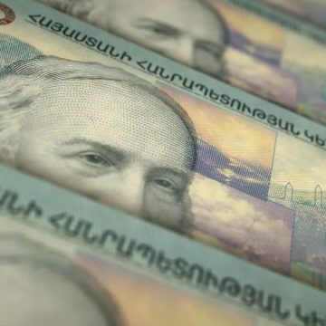 i-2025-12-05T125321.089 В Армении средний курс драма к доллару в ноябре снизился на 1,8% в годовом выражении