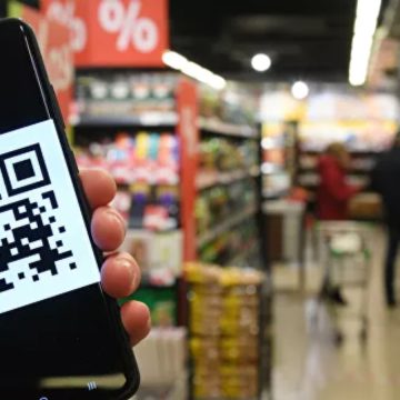 До июля 2026 года все банки Казахстана должны перейти на единый QR