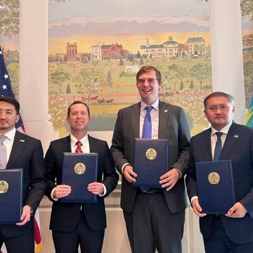 Казахстан начнет внедрять ChatGPT Edu в систему образования