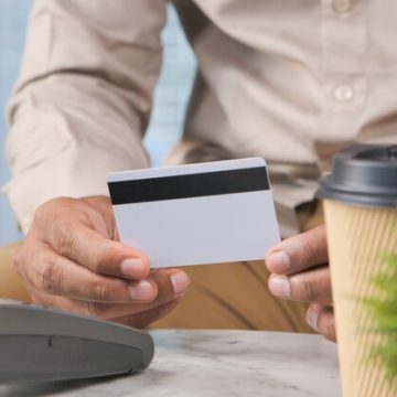 Минфин Армении разъяснил ограничения по начислению 2% кэшбека по картам ArCa