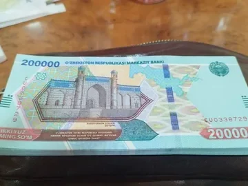 В Узбекистане растет доля 200-тысячных купюр, а стотысячные постепенно теряют позиции