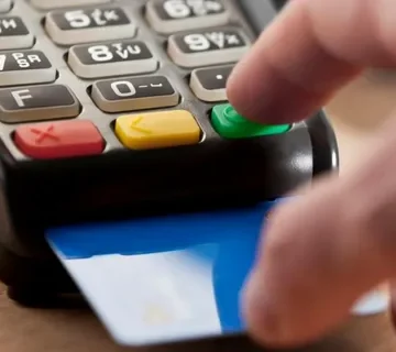 Доля безналичных платежей в Казахстане достигла 87,2%