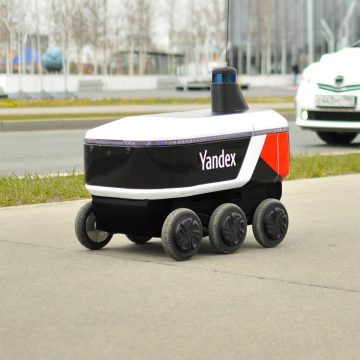 orig1 «Яндекс» готовится к массовому выпуску роботов-доставщиков четвертого поколения