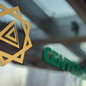 В Казахстане Банк ЦентрКредит повысил комиссию на снятие наличных рублей до 5%