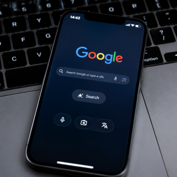 Google меняет поисковую строку на фоне перехода к ИИ-поиску