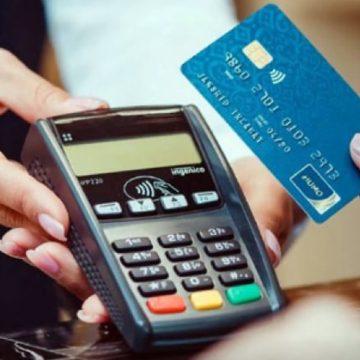 В Узбекистане растет доля безналичных платежей — данные ЦБ