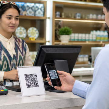 В Узбекистане запущен единый QR-код для оплаты: с 1 июля он станет обязательным