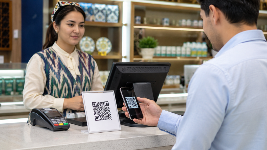 В Узбекистане запущен единый QR-код для оплаты: с 1 июля он станет обязательным