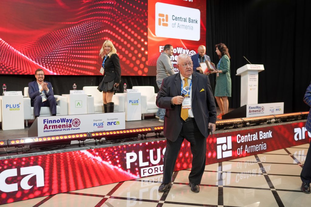 Александр Гризов